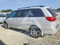 2004 Toyota SIENNA photo