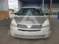 2004 Toyota SIENNA фото