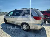 2004 Toyota SIENNA фото
