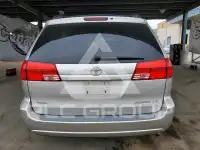 2004 Toyota SIENNA фото