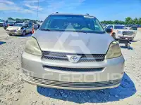 2004 Toyota SIENNA фото