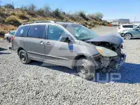 2004 Toyota SIENNA фото