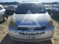 2004 Toyota SIENNA photo