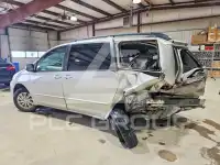 2004 Toyota SIENNA фото