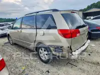 2004 Toyota SIENNA photo