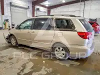 2004 Toyota SIENNA фото