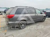 2004 Toyota SIENNA photo