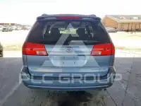 2004 Toyota SIENNA photo