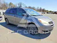 2004 Toyota SIENNA фото