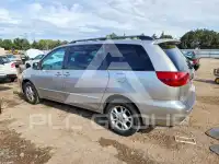 2004 Toyota SIENNA фото