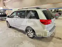 2004 Toyota SIENNA фото