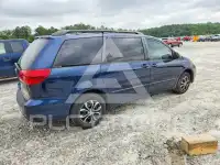 2004 Toyota SIENNA photo