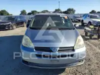 2004 Toyota SIENNA photo