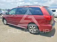 2004 Toyota SIENNA photo