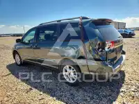2004 Toyota SIENNA photo