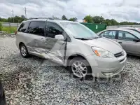 2004 Toyota SIENNA photo