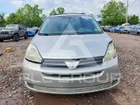2004 Toyota SIENNA фото