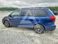 2004 Toyota SIENNA photo
