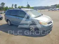 2004 Toyota SIENNA фото