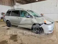 2004 Toyota SIENNA фото