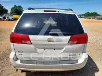 2004 Toyota SIENNA фото