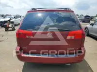 2004 Toyota SIENNA photo