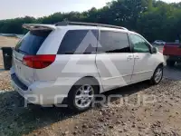 2004 Toyota SIENNA photo