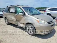 2004 Toyota SIENNA photo