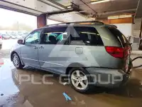 2004 Toyota SIENNA фото
