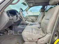 2004 Toyota SEQUOIA фото