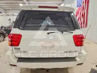 2004 Toyota SEQUOIA photo