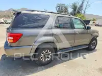 2004 Toyota SEQUOIA photo