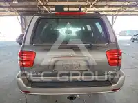 2004 Toyota SEQUOIA фото