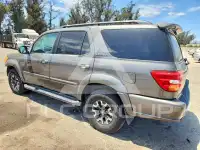 2004 Toyota SEQUOIA photo