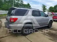 2004 Toyota SEQUOIA фото