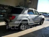 2004 Toyota SEQUOIA фото