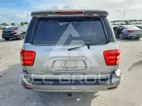 2004 Toyota SEQUOIA фото