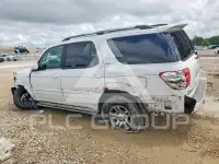 2004 Toyota SEQUOIA photo