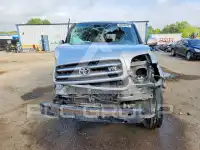 2004 Toyota SEQUOIA photo
