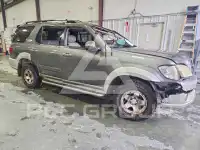 2004 Toyota SEQUOIA фото