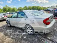 2004 Toyota CAMRY фото