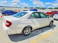 2004 Toyota CAMRY фото