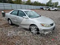 2004 Toyota CAMRY фото