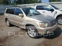 2004 Toyota Highlander photo