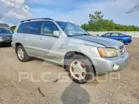 2004 Toyota Highlander photo