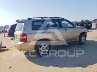 2004 Toyota Highlander photo
