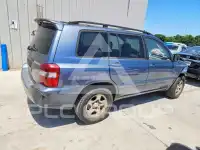 2004 Toyota Highlander photo