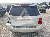 2004 Toyota Highlander photo