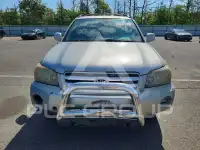 2004 Toyota Highlander photo