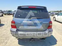 2004 Toyota Highlander photo